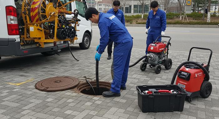 삼평동 싱크대 막힘 업체 시원한 물줄기로 쾌변하세요